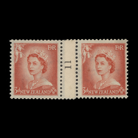 New Zealand 1954 (MLH) 3d Queen Elizabeth II coil join 11 pair in different fonts