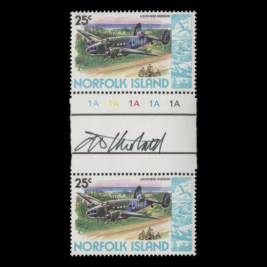 Norfolk Island 1981 (MNH) 25c Lockheed Hudson gutter pair signed by Tony Theobald