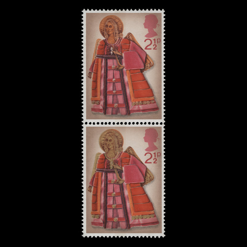Great Britain 1972 (Error) 2½p Christmas vertical pair missing gold from top stamp