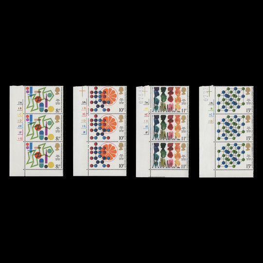 Great Britain 1977 (MNH) Royal Institute of Chemistry cylinder strips