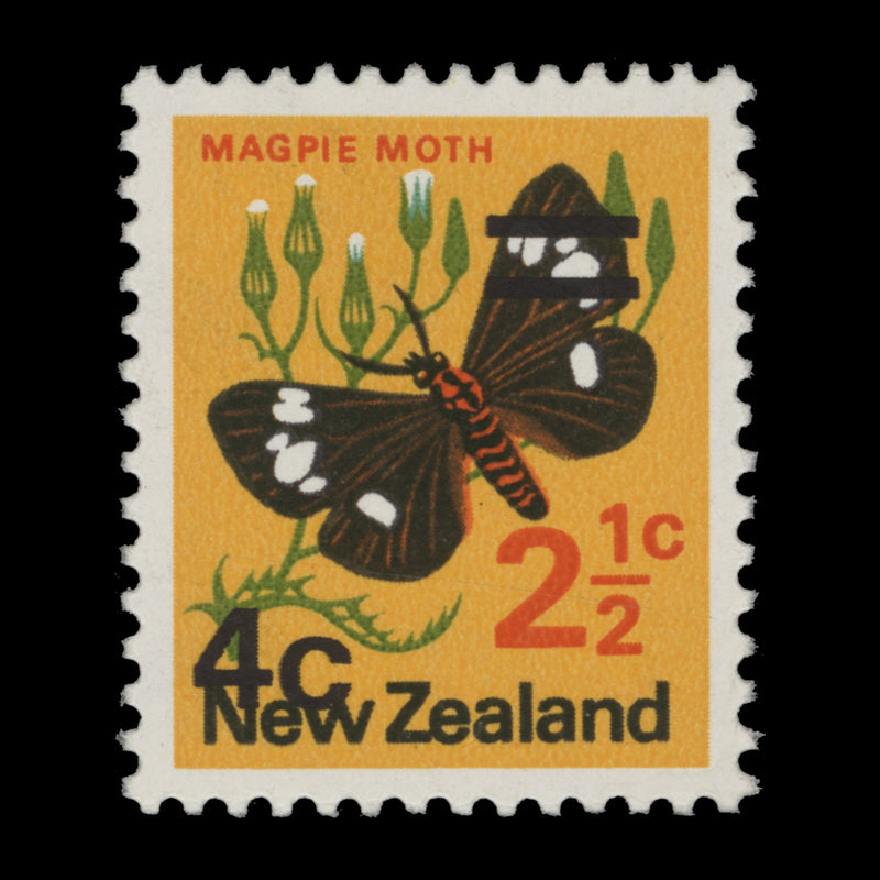 New Zealand 1971 (Variety) 4c/2½c Magpie Moth with surcharge shift