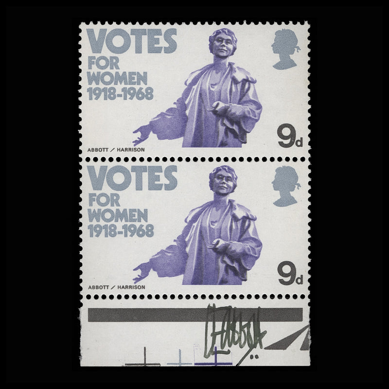Great Britain 1968 (MNH) 9d Anniversaries pair signed by Clive Abbott