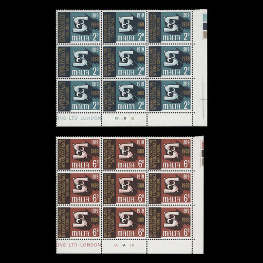 Malta 1969 (MNH) ILO Anniversary traffic light/plate blocks