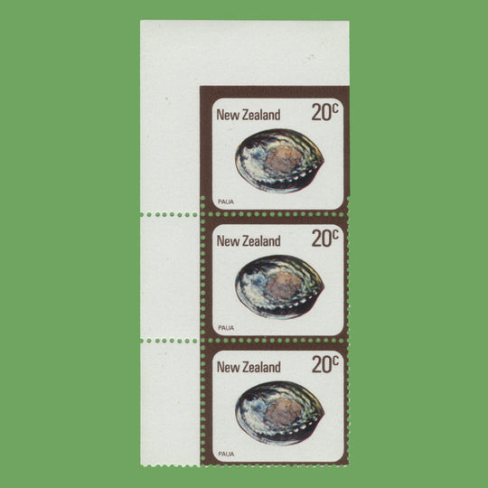 New Zealand 1978 (MNH) 20c Paua strip imperf to top margin